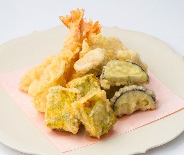 EASTERディナーバイキング（3/8～4/26 8日間限定開催）